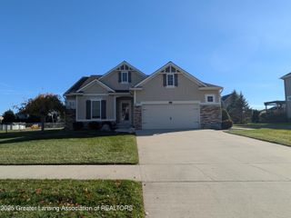 10714 Knockaderry Drive, Grand Ledge, MI 48837