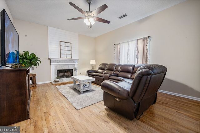 1880 Rocksram Drive, Buford, GA 30519