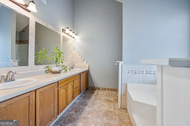 1880 Rocksram Drive, Buford, GA 30519