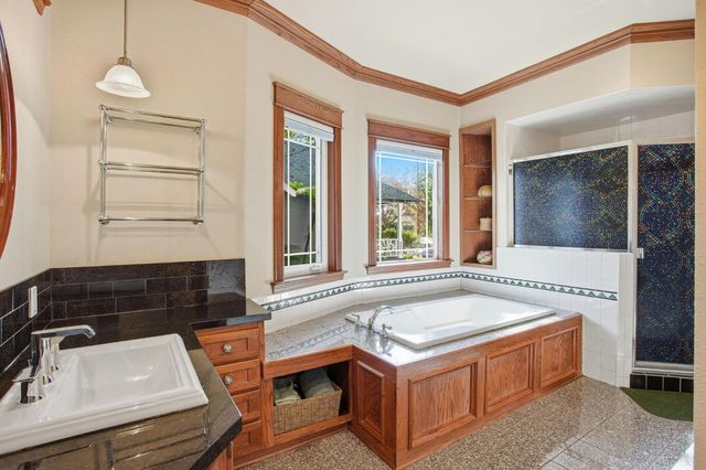 135 Nevada Ave, Roseville, CA 95678