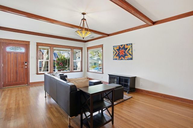 135 Nevada Ave, Roseville, CA 95678