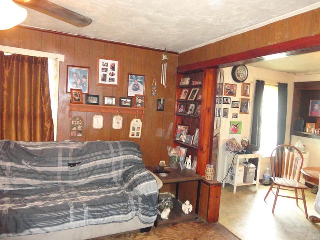 227 20th Street, Bedford, IN 47421