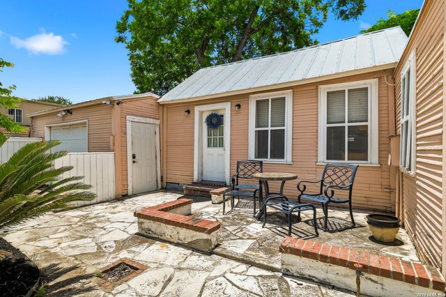 202 W WOODLAWN AVE, San Antonio, TX 78212