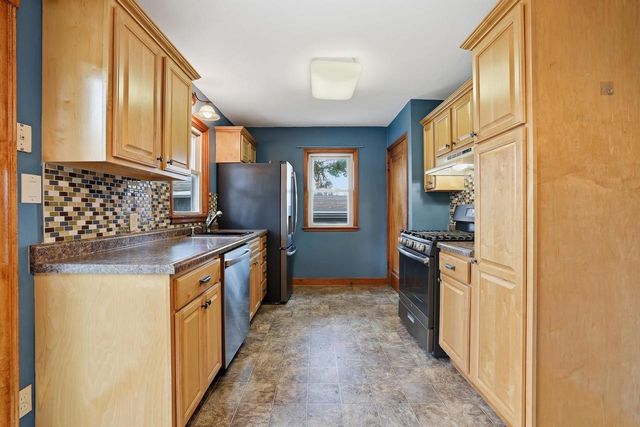 721 GROVE AVENUE, Wisconsin Rapids, WI 54494