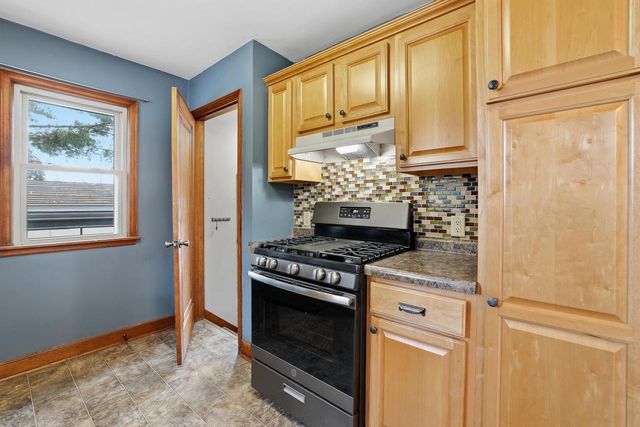 721 GROVE AVENUE, Wisconsin Rapids, WI 54494