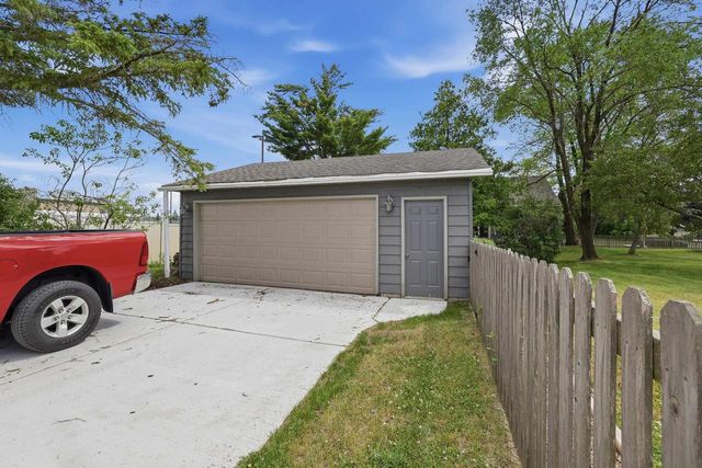 721 GROVE AVENUE, Wisconsin Rapids, WI 54494