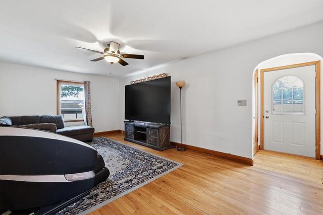 721 GROVE AVENUE, Wisconsin Rapids, WI 54494