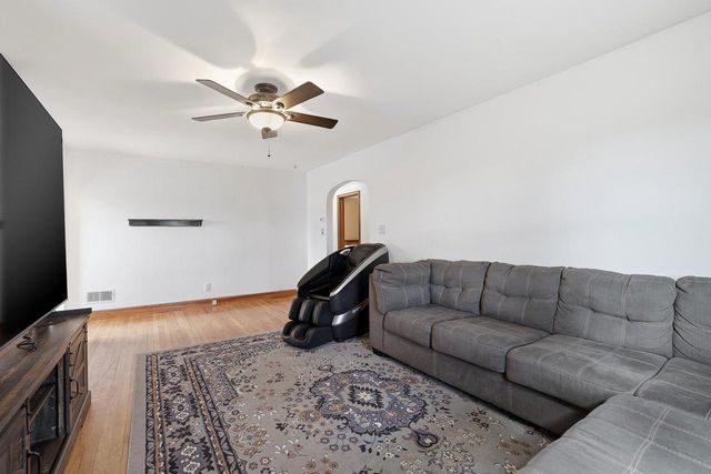 721 GROVE AVENUE, Wisconsin Rapids, WI 54494