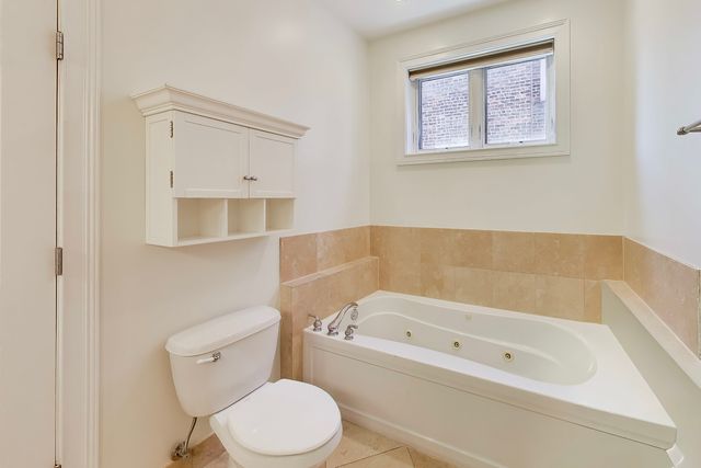 1219 W Foster Avenue 2W, Chicago, IL 60640