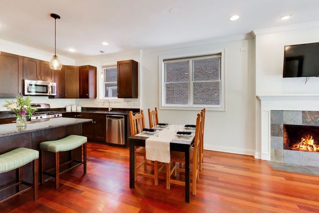 1219 W Foster Avenue 2W, Chicago, IL 60640