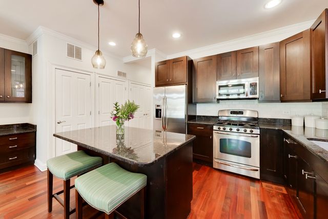 1219 W Foster Avenue 2W, Chicago, IL 60640