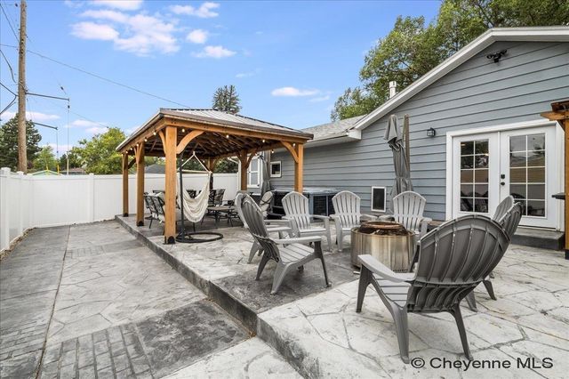 1702 NEWTON DR, Cheyenne, WY 82001