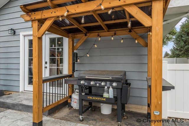 1702 NEWTON DR, Cheyenne, WY 82001