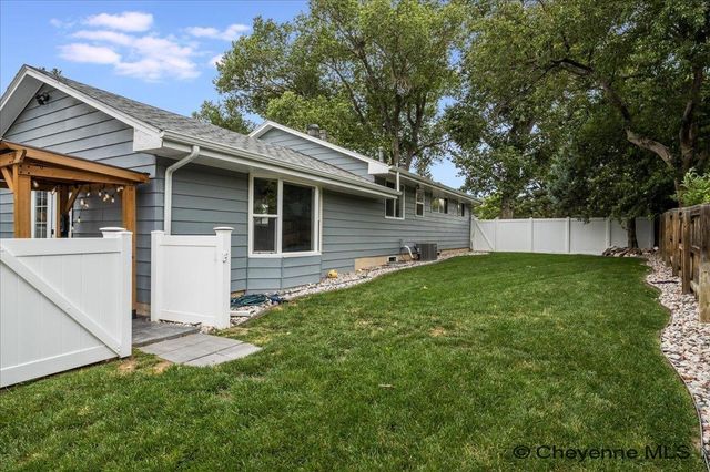 1702 NEWTON DR, Cheyenne, WY 82001