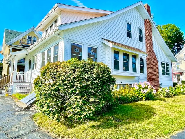 137 Boylston St, Brockton, MA 02301