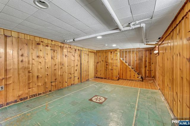 6 Colonial Court, Dumont, NJ 07628