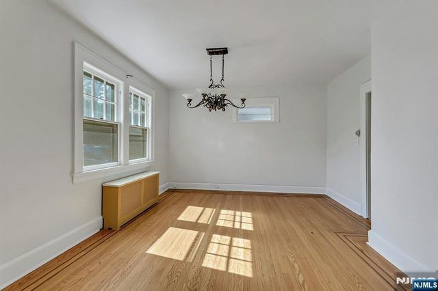 6 Colonial Court, Dumont, NJ 07628