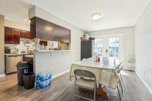 1202 Canyon Oaks Drive, Lancaster, TX 75146