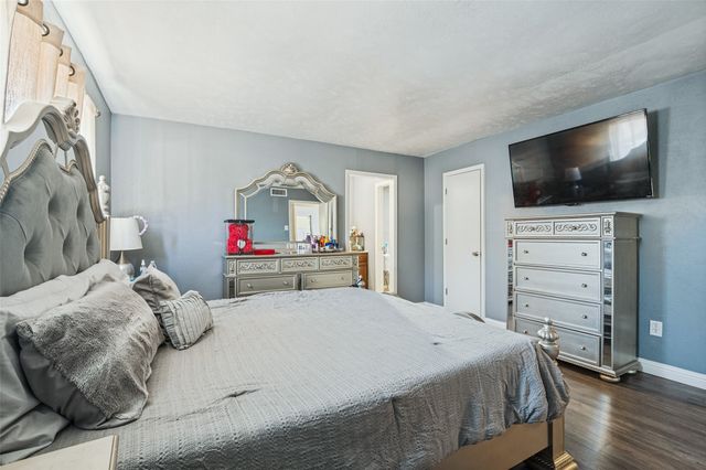 1202 Canyon Oaks Drive, Lancaster, TX 75146