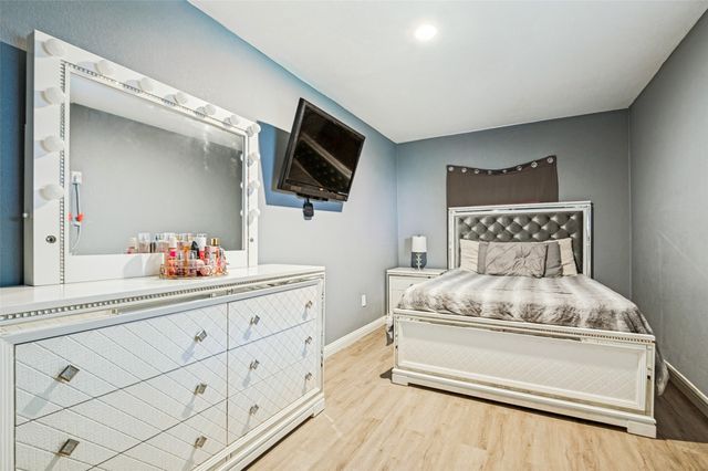 1202 Canyon Oaks Drive, Lancaster, TX 75146