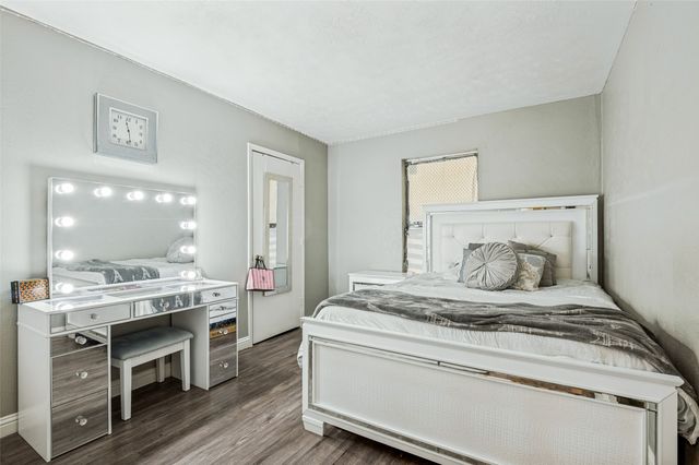 1202 Canyon Oaks Drive, Lancaster, TX 75146