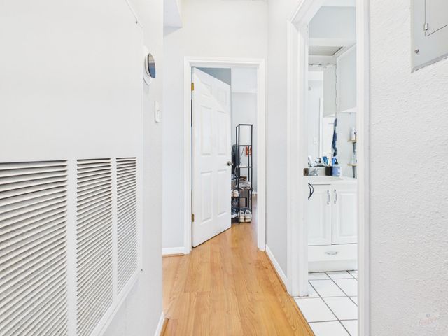 3111 Tom Green ST 305, Austin, TX 78705