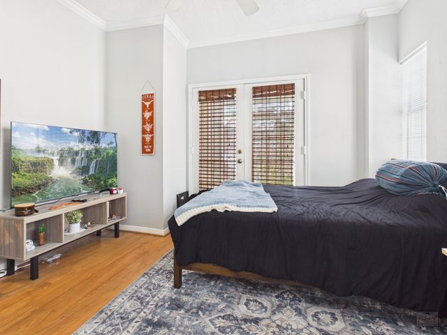 3111 Tom Green ST 305, Austin, TX 78705