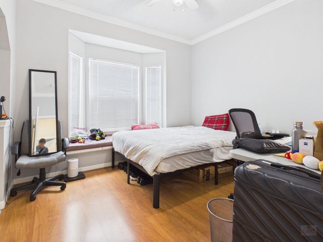 3111 Tom Green ST 305, Austin, TX 78705