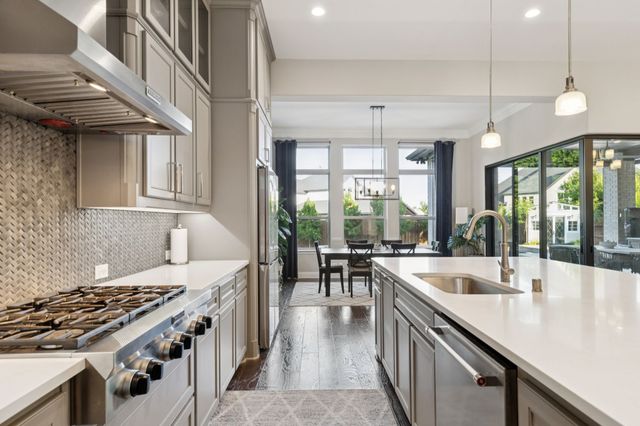 925 Glen Lake Drive, Southlake, TX 76092