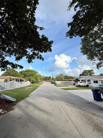 1267 NE 117th St 1267, Miami, FL 33161