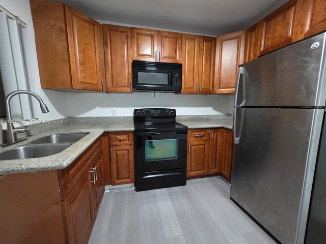 1267 NE 117th St 1267, Miami, FL 33161