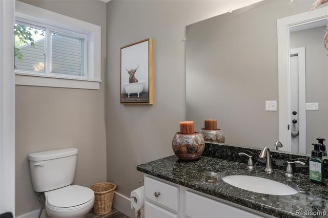 812 N Edison Avenue, Royal Oak, MI 48067