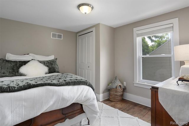 812 N Edison Avenue, Royal Oak, MI 48067