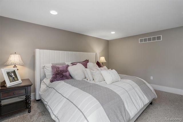 812 N Edison Avenue, Royal Oak, MI 48067