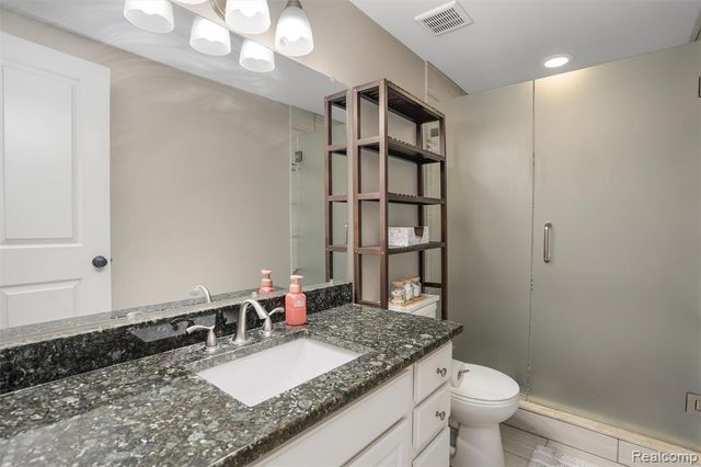 812 N Edison Avenue, Royal Oak, MI 48067