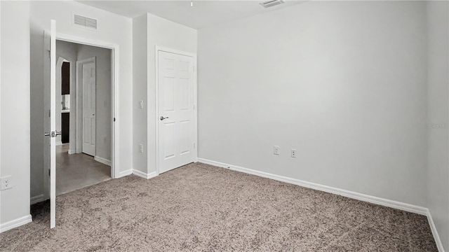 19441 MOSSY LEDGE TERRACE, Lehigh Acres, FL 33936
