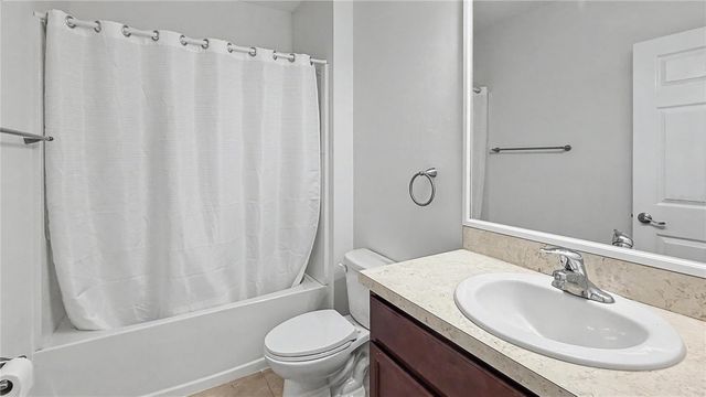 19441 MOSSY LEDGE TERRACE, Lehigh Acres, FL 33936