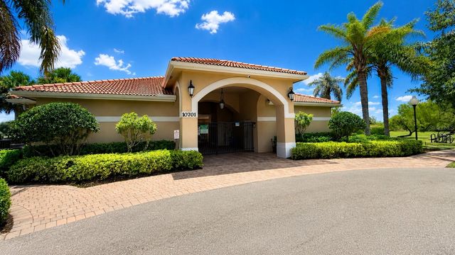 19441 MOSSY LEDGE TERRACE, Lehigh Acres, FL 33936