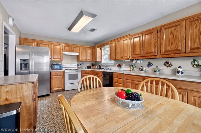 1203 Aspen Avenue, Van Buren, AR 72956