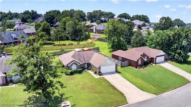 1203 Aspen Avenue, Van Buren, AR 72956