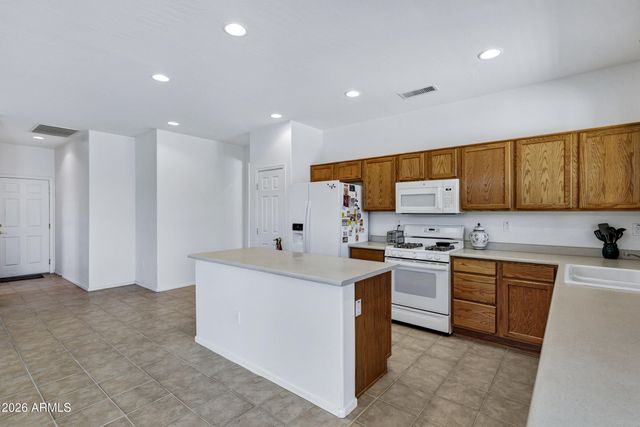 17810 W CANTO BONITO Lane, Surprise, AZ 85387