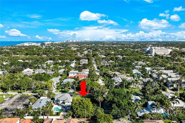 490 1st AVE S, Naples, FL 34102