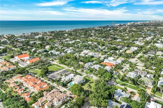 490 1st AVE S, Naples, FL 34102