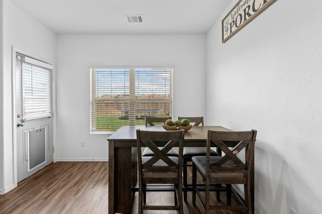 576 Greatest Gift WAY, Jarrell, TX 76537