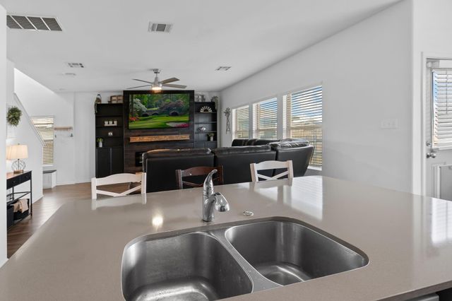 576 Greatest Gift WAY, Jarrell, TX 76537