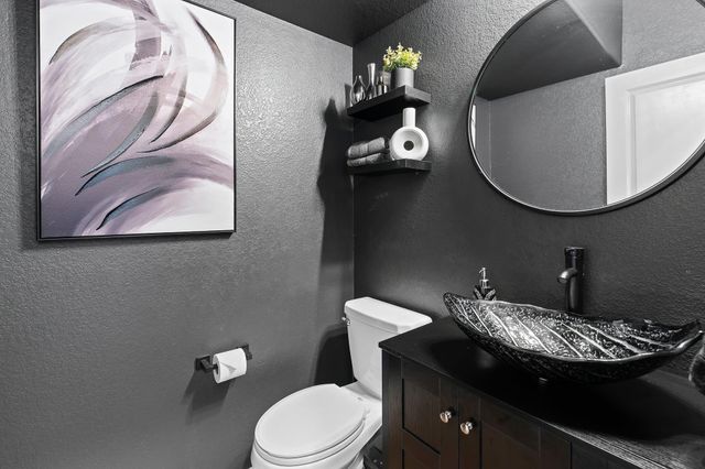 576 Greatest Gift WAY, Jarrell, TX 76537