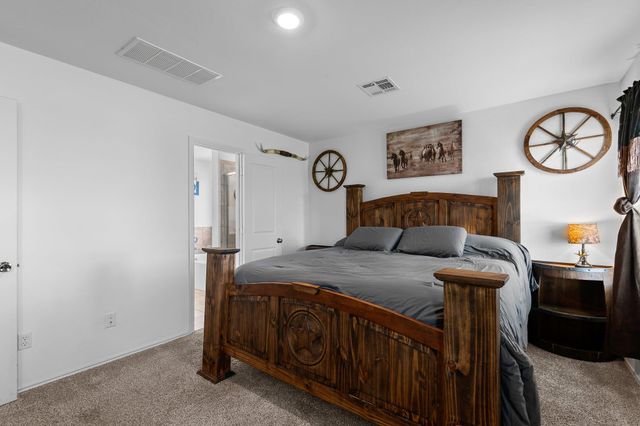 576 Greatest Gift WAY, Jarrell, TX 76537