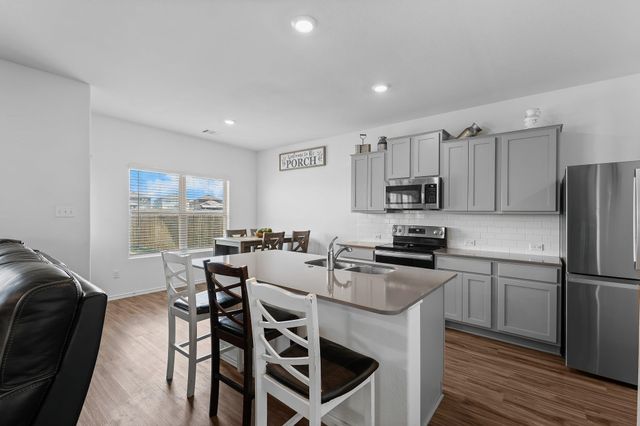 576 Greatest Gift WAY, Jarrell, TX 76537
