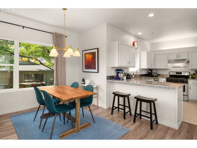 618 S NEVADA St H, Portland, OR 97219