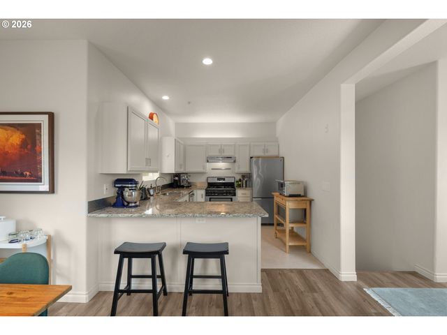 618 S NEVADA St H, Portland, OR 97219